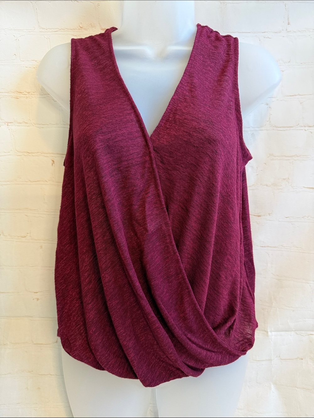 Universal Thread Deep Wine Burgundy Knit V-Neck Surplice Tank Top